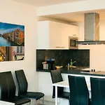 204 Paris 59m2 4-8 Pers Extr Bedroom Daire