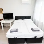 204 Paris 59m2 4-8 Pers Extr Bedroom Daire Klagenfurt am Woerthersee