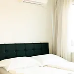 204 Paris 59m2 4-8 Pers Extr Bedroom Daire