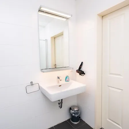 204 Paris 59m2 4-8 Pers Extr Bedroom * كلاغنفورت