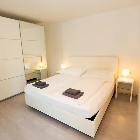 شقة 204 Paris 59m2 4-8 Pers Extr Bedroom