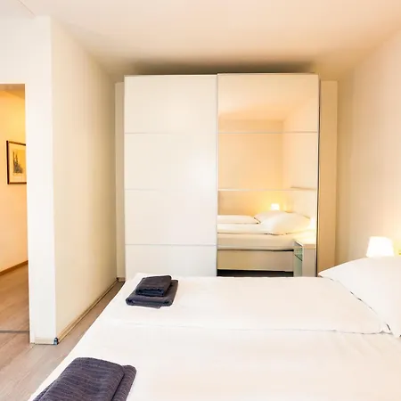 شقة 204 Paris 59m2 4-8 Pers Extr Bedroom كلاغنفورت