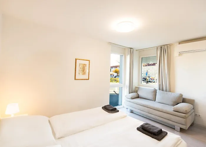 204 Paris 59m2 4-8 Pers Extr Bedroom